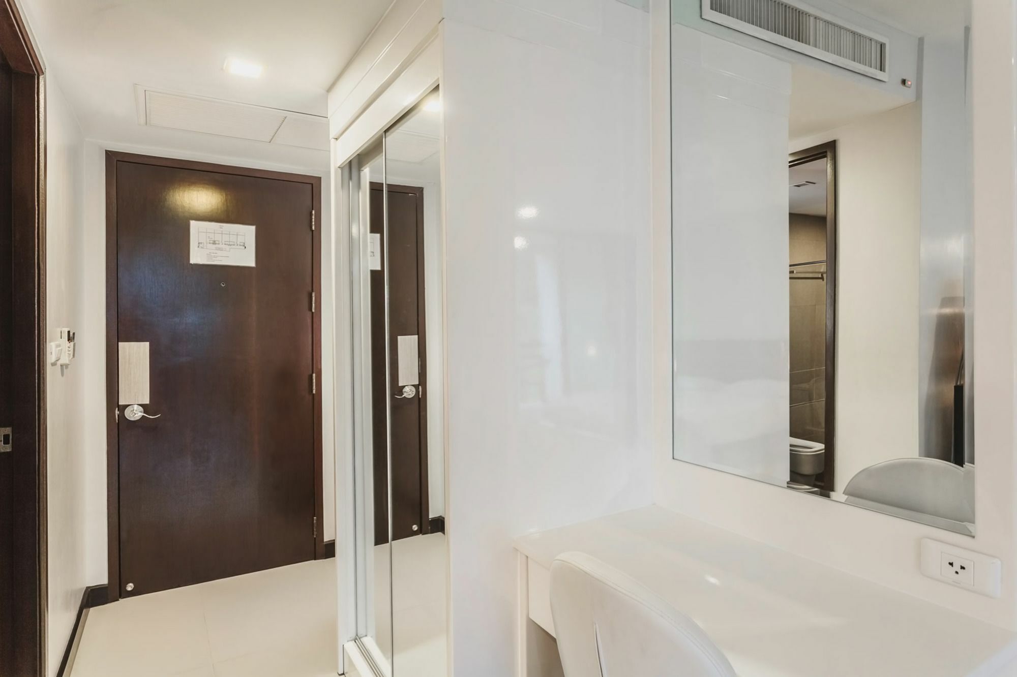 Condo In Bangtao In Kris Condo 402 Phuket Eksteriør bilde
